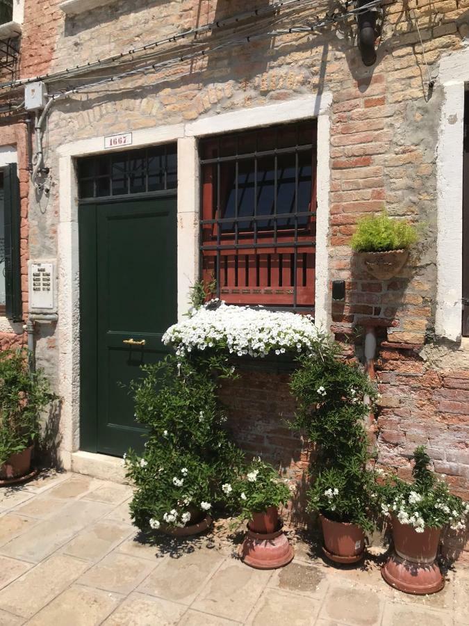 Ferienwohnung Harmony San Basilio Venedig Exterior foto